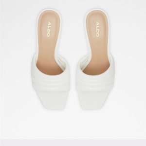 New Aldo High Heels - Stiletto platform perfect for any occasion! Never wore it.